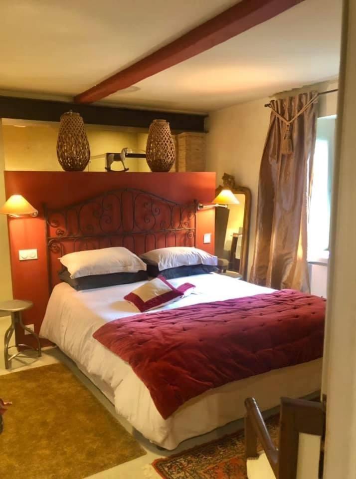 Le Clos De Mara Affittacamere *